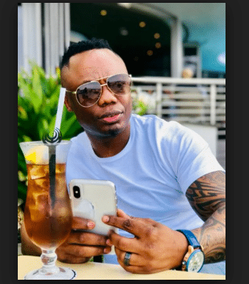 DJ Tira – Ngaqonya (ThackzinDJ Remix) Ft. Aubrey